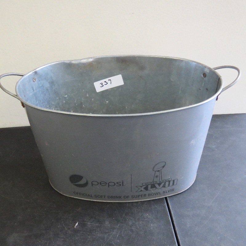 lot 337 image: Superbowl XLVIII bucket