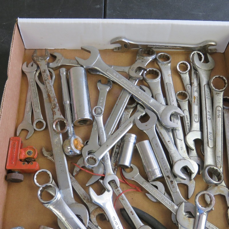 lot 340 image: Tools