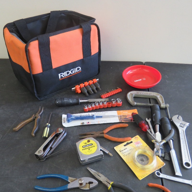 lot 374 image: Tool lot
