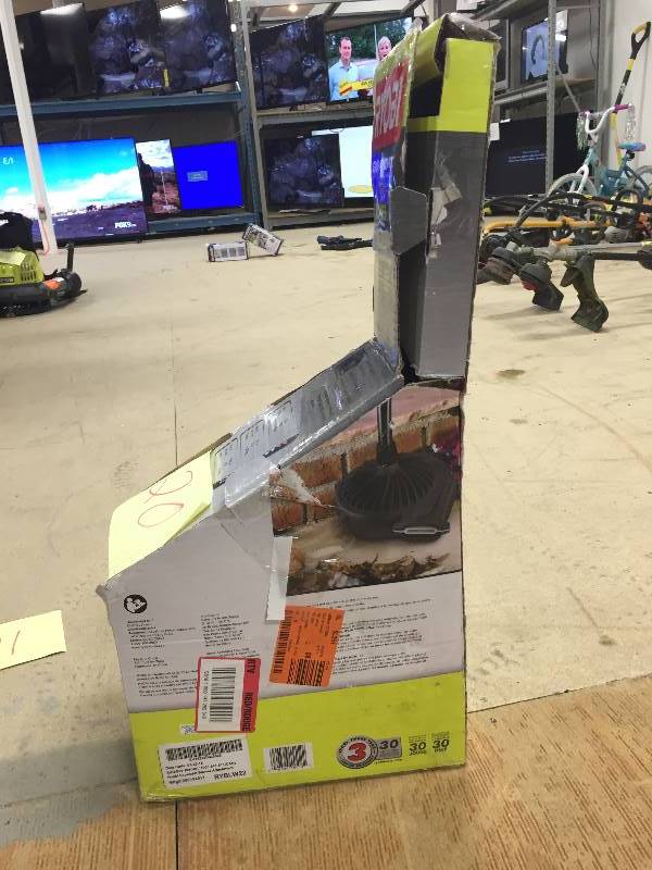 lot 20 image: Ryobi Expand-It 150 MPH 279 CFM Universal Blower Attachment in working conditions