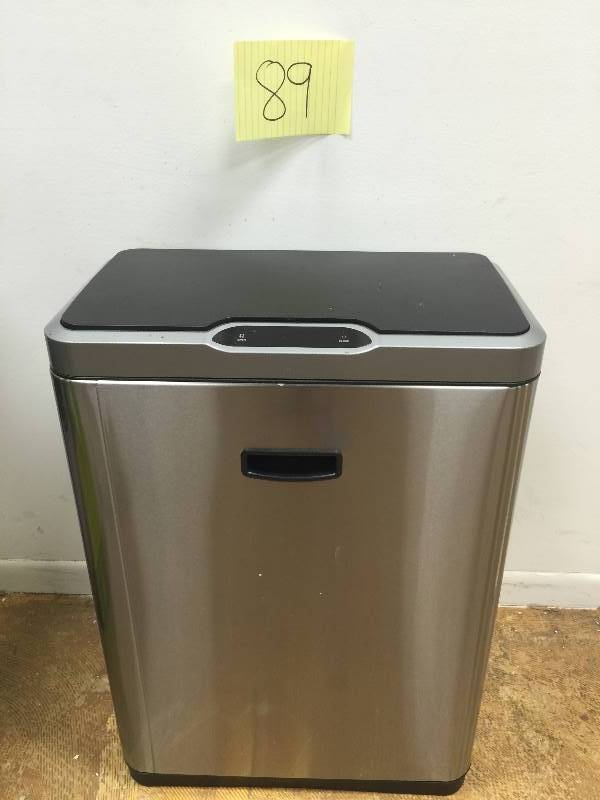 lot 89 image: Sensor Eco Living Trash Can - Used