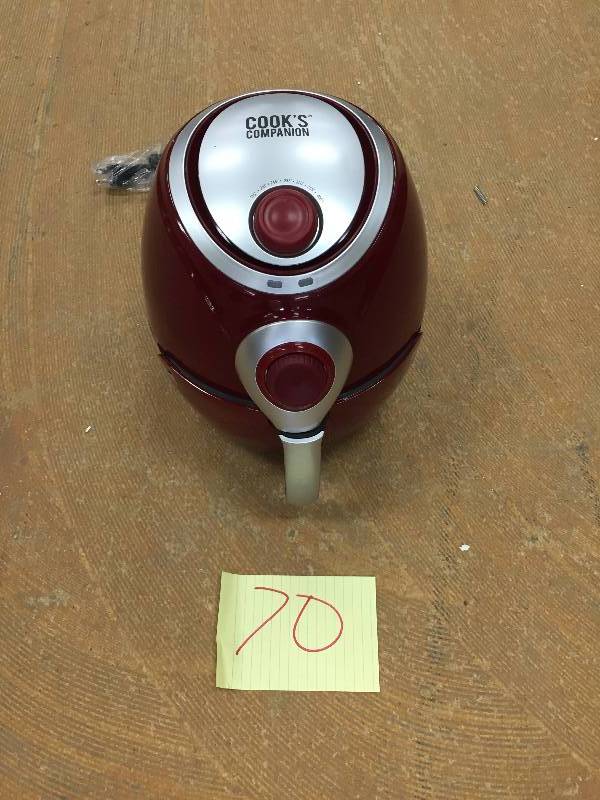 lot 70 image: Cooks Companion 1200W 2.2 qt High Speed Air Fryer New