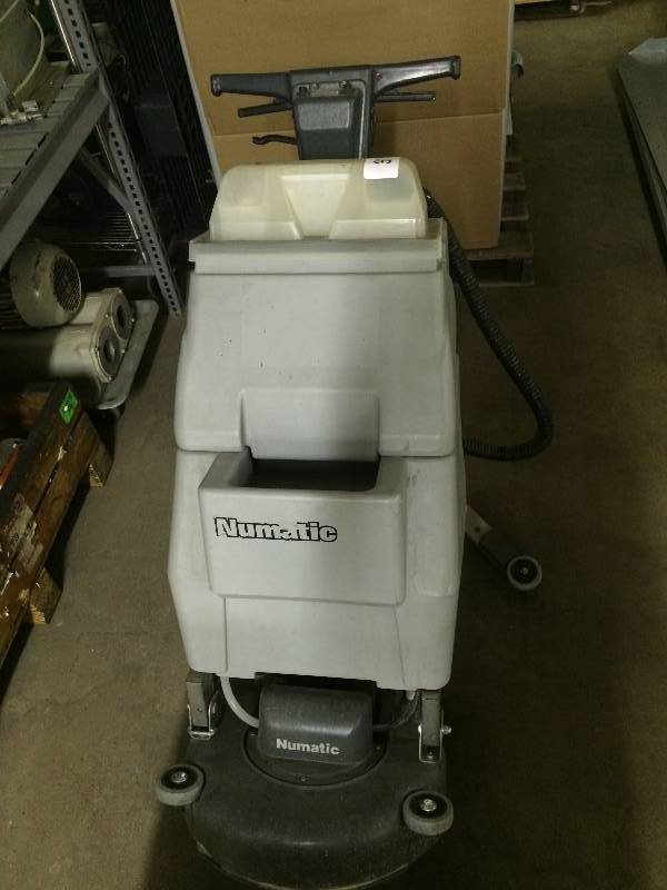 Floor cleaner