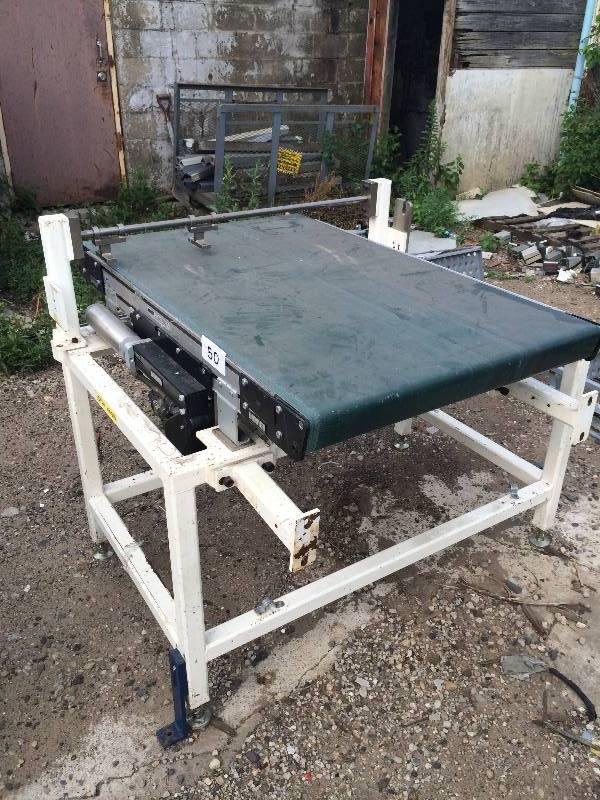 Conveyor table section