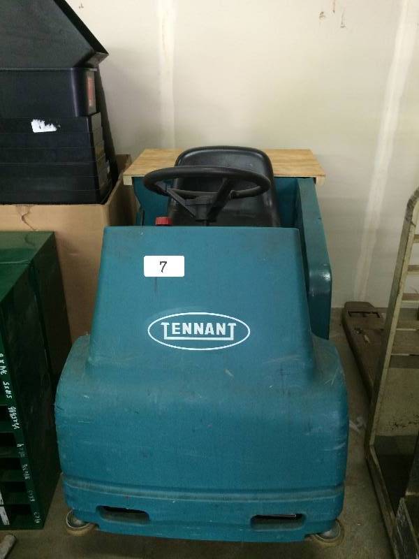 Tennant floor cleaner