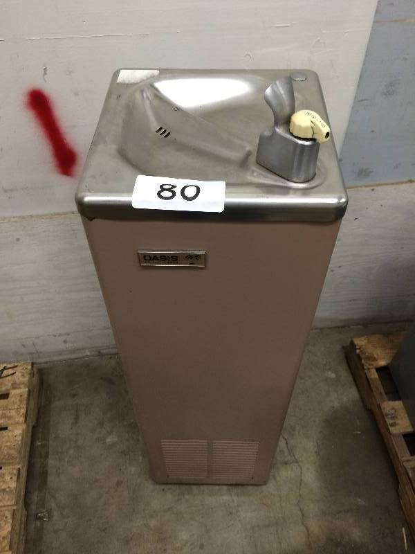 Drinking fountain