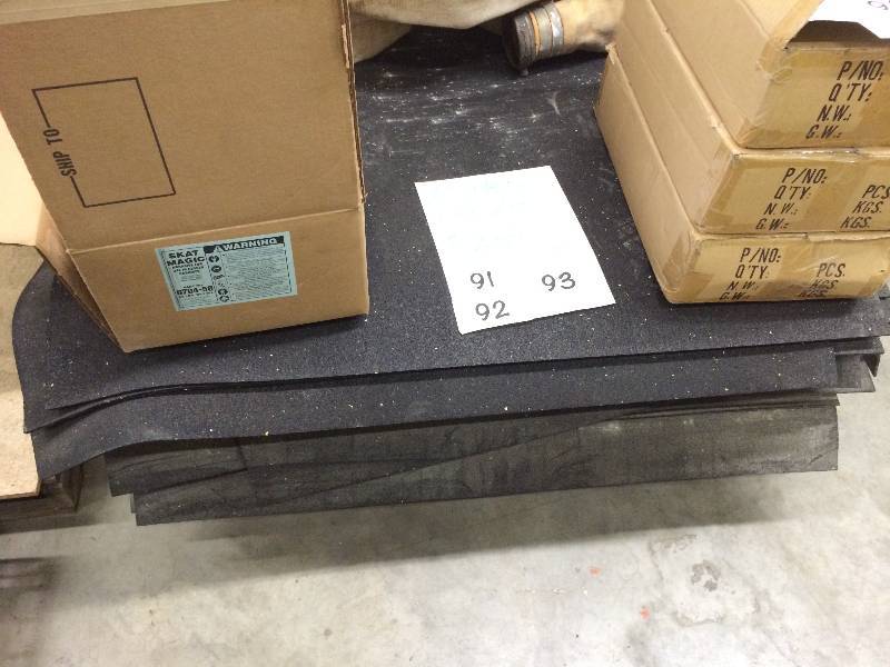 Lot of 10 rubber mats