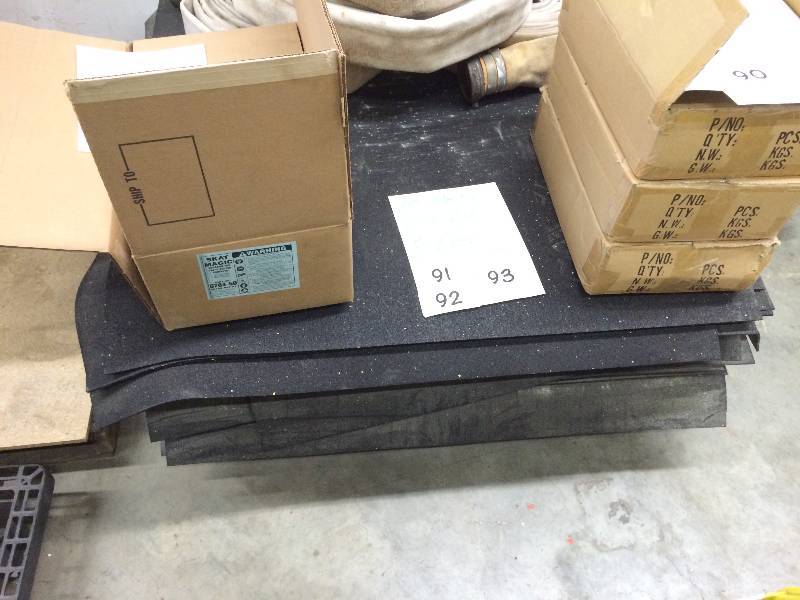 Lot of 10 rubber mats