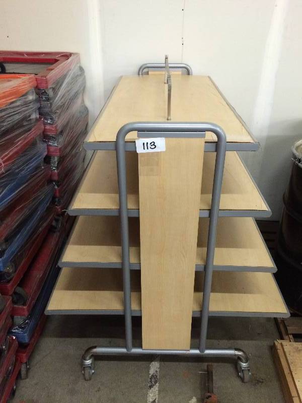 Retail display shelf
