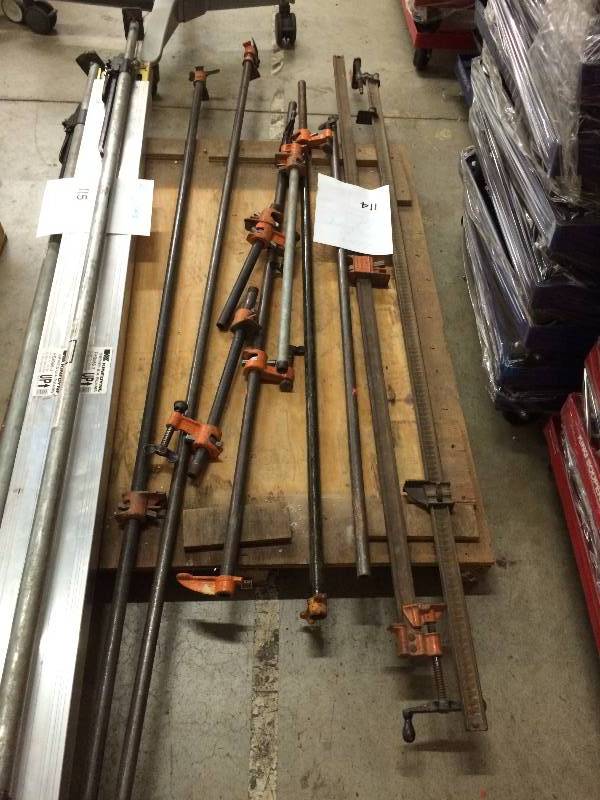 Lot of bar clamps