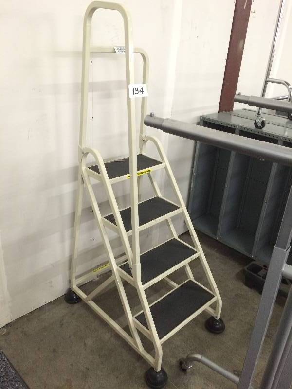 Step ladder