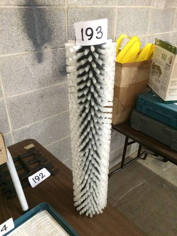 Floor cleaner brush
