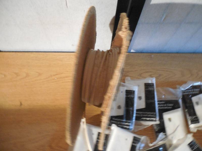 PHONE WALL PLATE ADAPTERS & WIRE