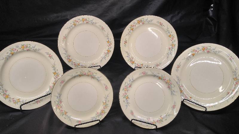 Nautilus China Dish Set