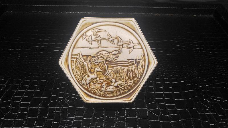 Avon Porceline DishLid