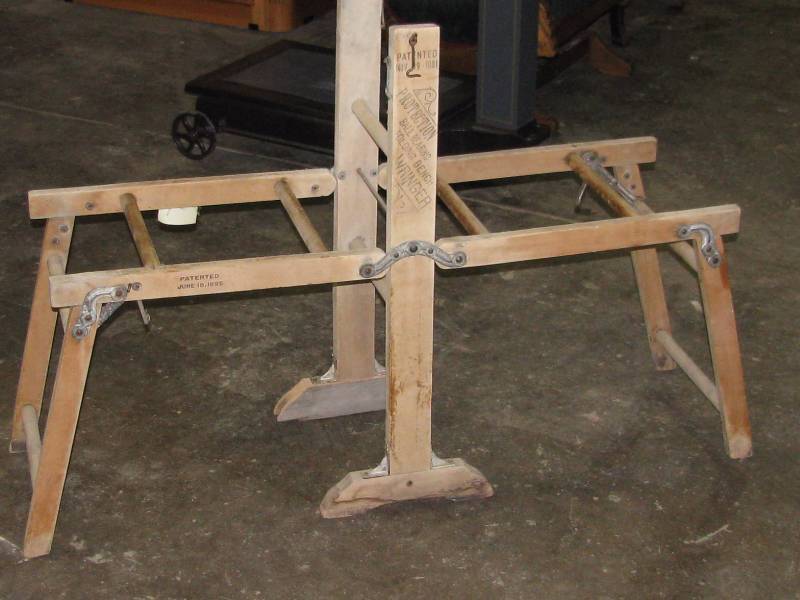 lot 15 image: Wood double wash tubwringer stand