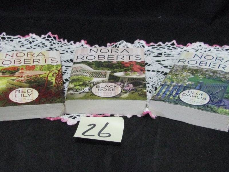lot 26 image: Nora Roberts Books