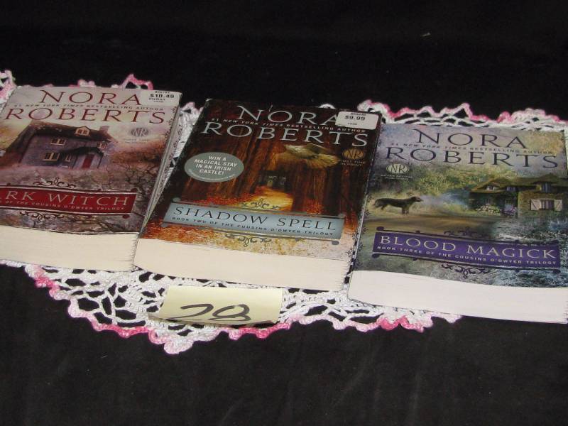 lot 28 image: Nora Roberts Books