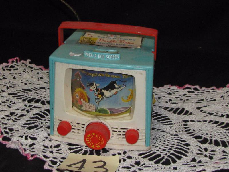 lot 43 image: Fisher Price Music Box T.V.