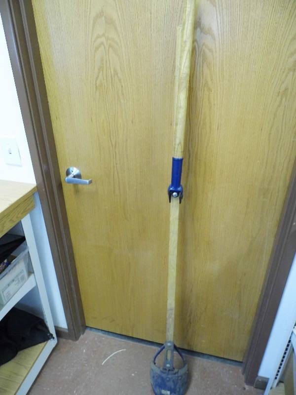 lot 16 image: Post Hole Digger