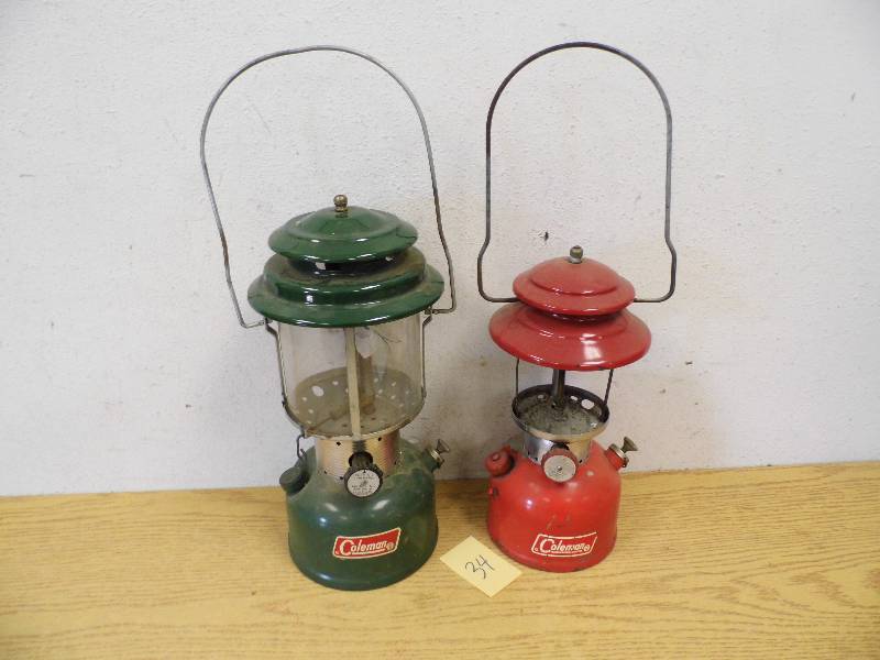 lot 34 image: 2 Coleman Lanterns