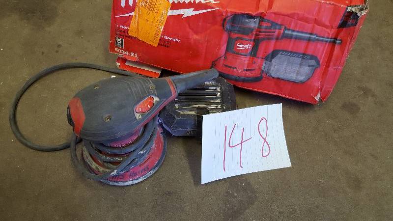 lot 148 image: Milwaukee random orbital sander 6034-21 used in working condition