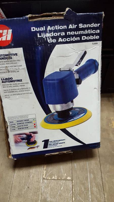 lot 74 image: CH Dyual Action Air Sander model TL0504