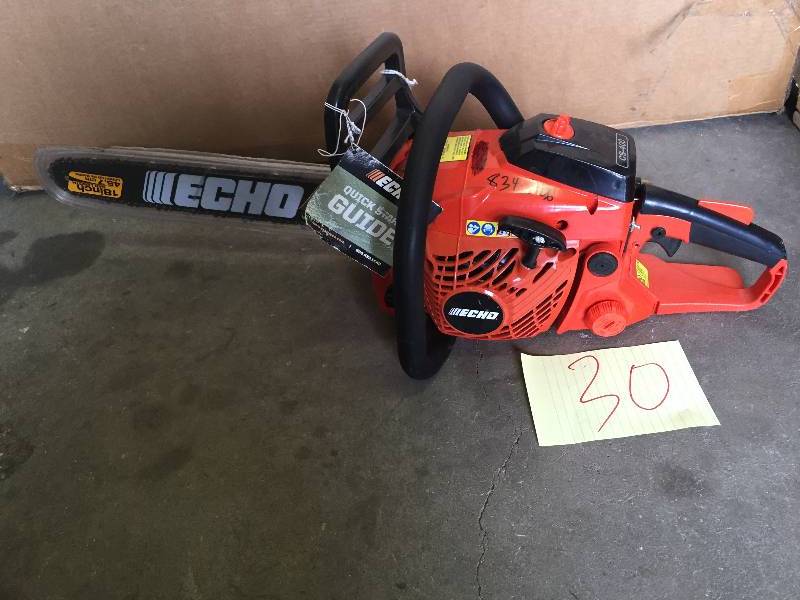 lot 30 image: ECHO 18 in. 40.2 cc Gas Chain Saw with Fast Tension System IN WORKING CONDITIONS
