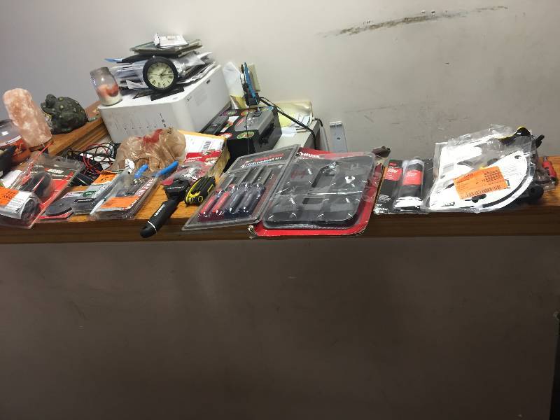 lot 47 image: LOT OF ASSORTER TOOL