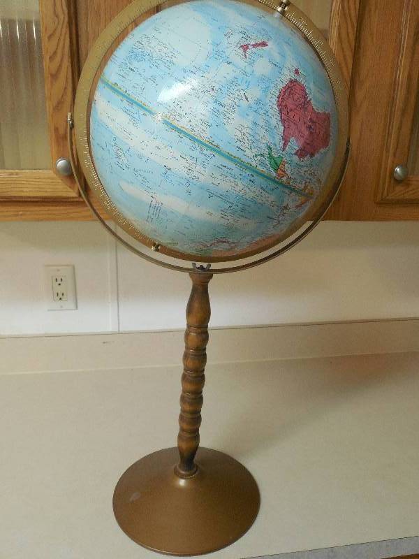 lot 17 image: 3 FOOT STANDING GLOBE