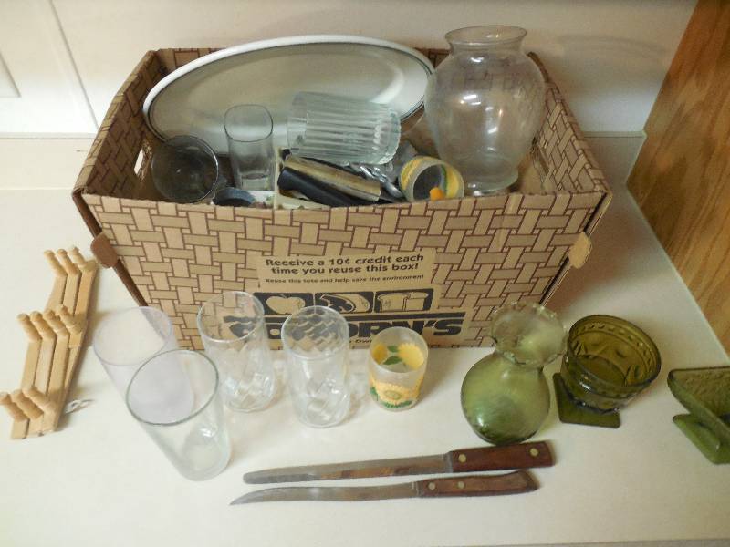 lot 41 image: CUP KITCHEN WARE LOT