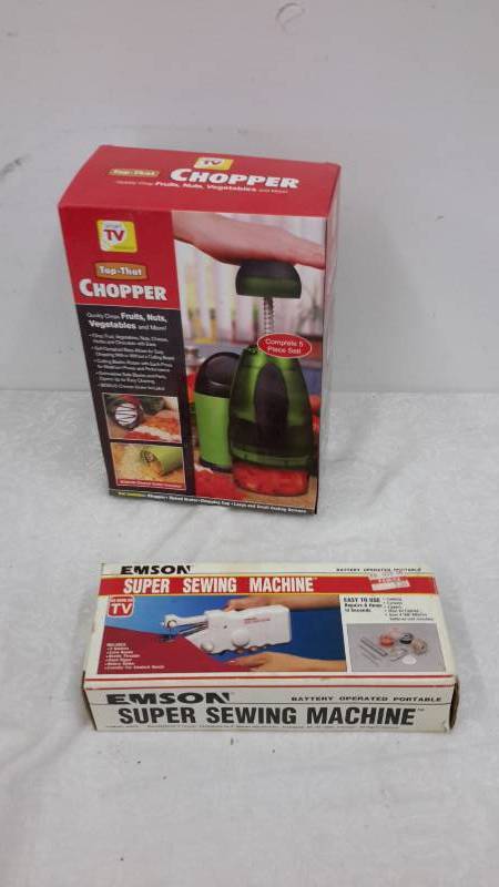 Chopper and sewing machine