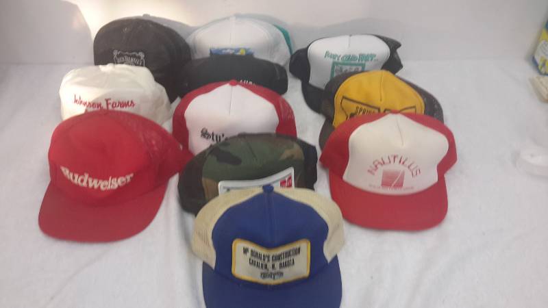 Caps