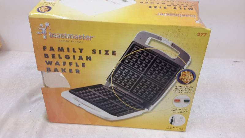 Waffle maker and electric grill
