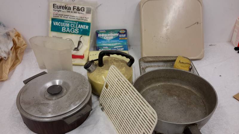 Kitchen and household assortment
