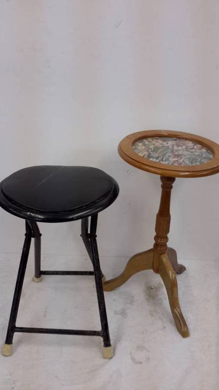 Stool, table
