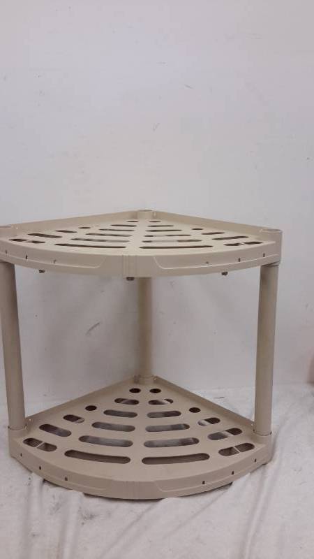 Corner shelf