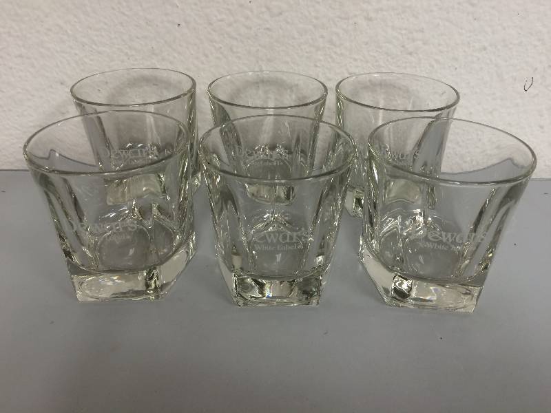 lot 30 image: Dewars White Label Glasses