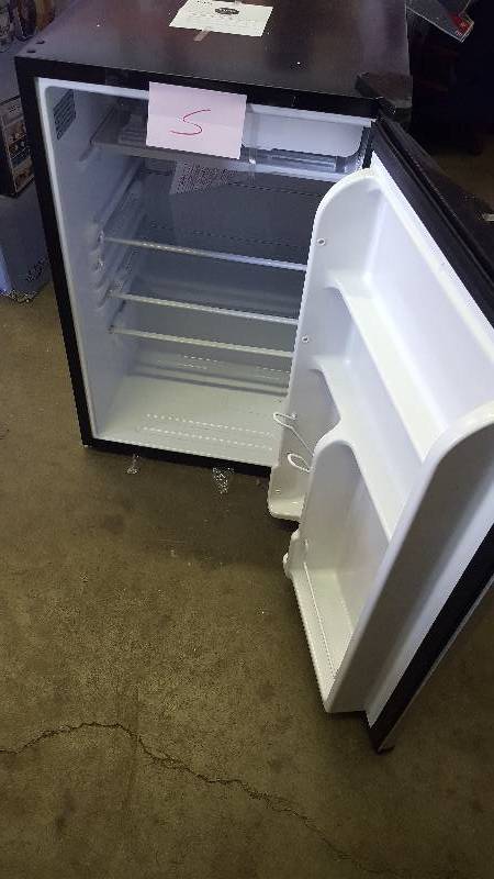 Haier 4.5 cu ft Refrigerator In Like New conditions
