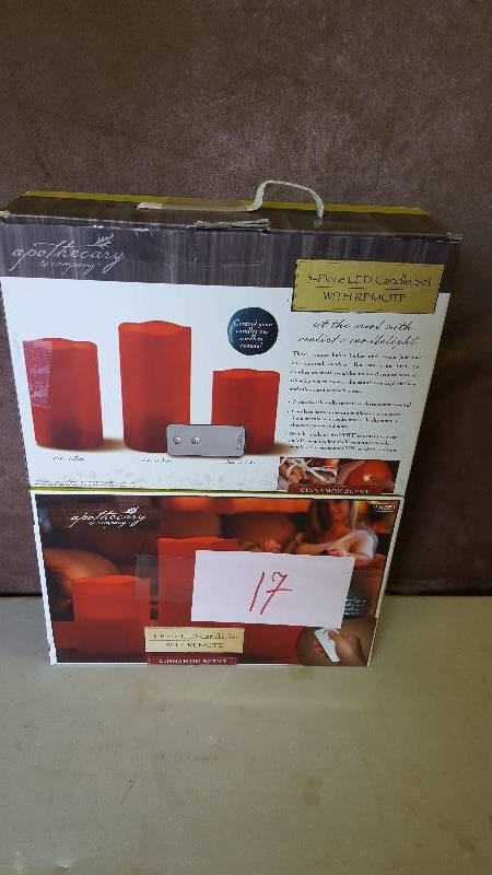 Set of 2 LED Red Flameless Candles Set With Remote