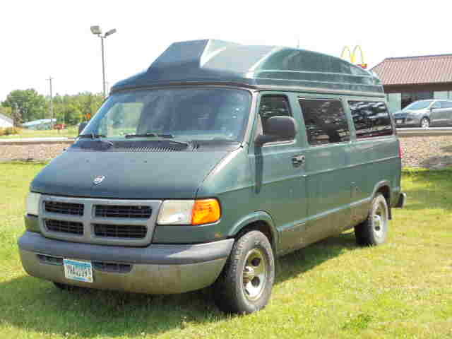 2000 Dodge Ram 1500 Van