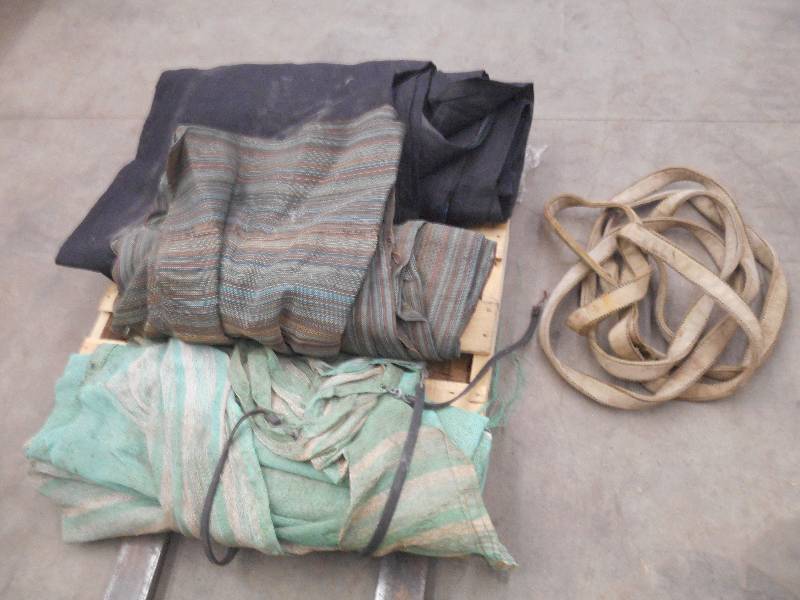 lot 33 image: Lot Of (1) Commercial Lifting Strap...