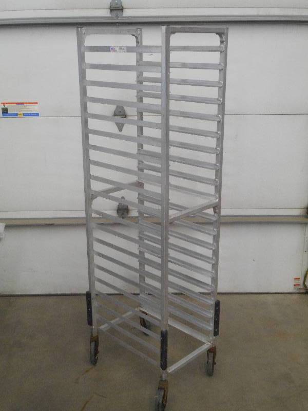 lot 38 image: Commercial Aluminum Rolling Half Ra...