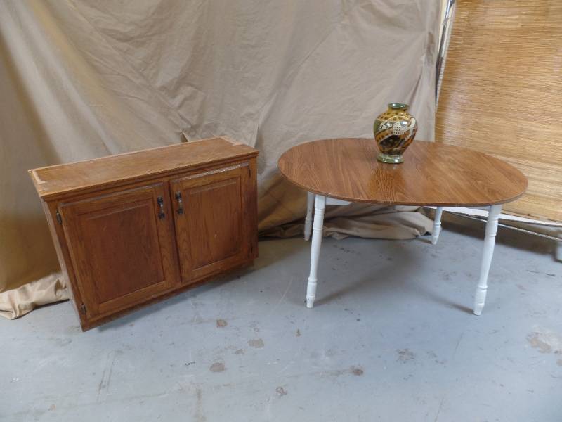 CabinetKitchen TableDecor