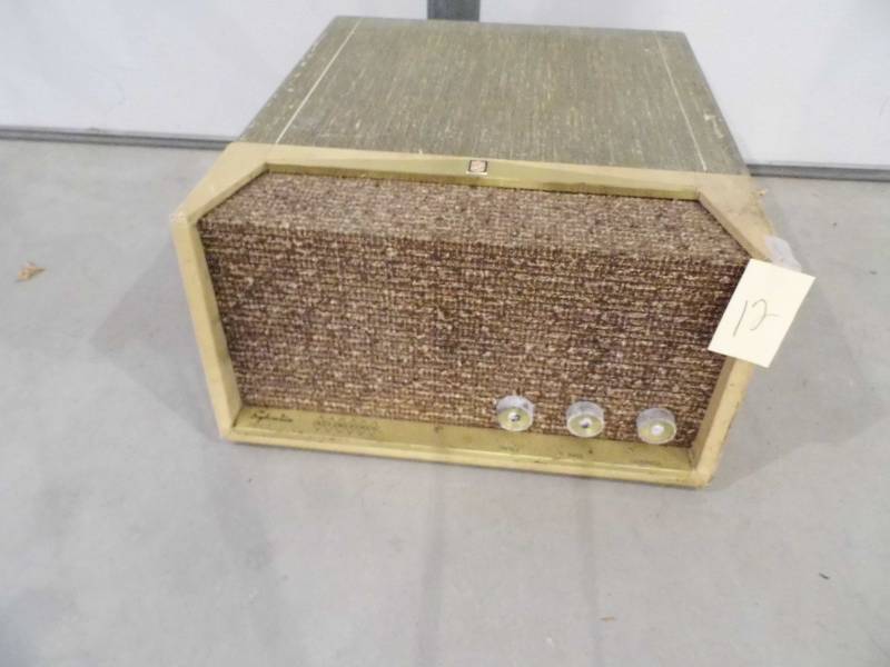 Sylvania Stereo