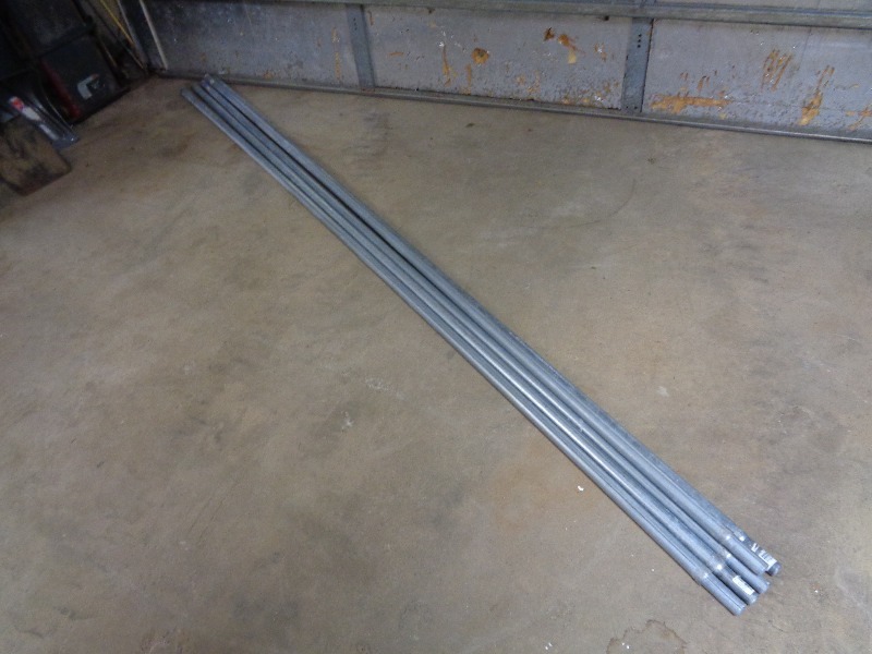 lot 22 image: 10.5 Foot Galvanized Fence Rails