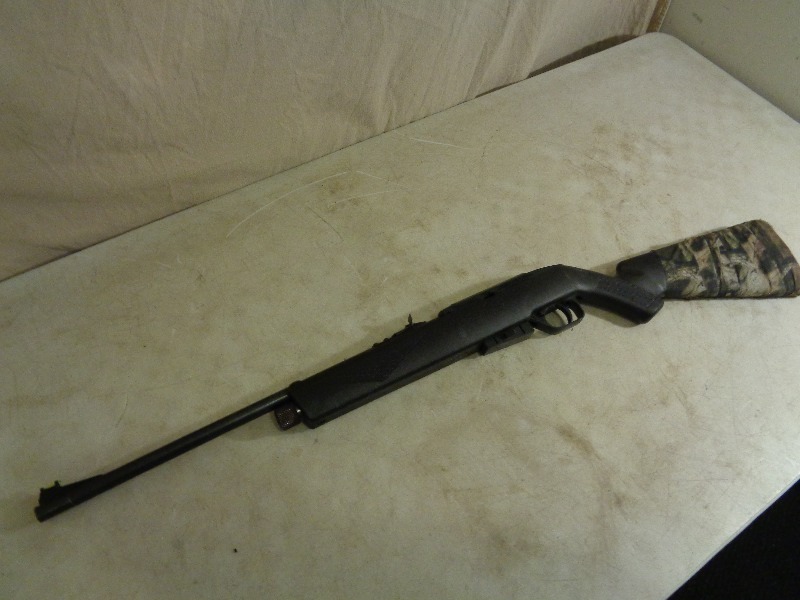 lot 17 image: Crosman 1077 BB Pellet Gun