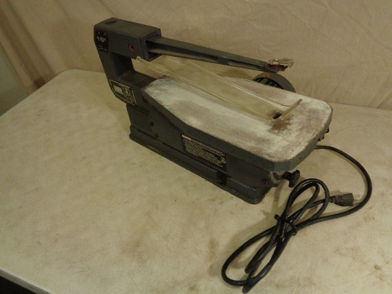 lot 40 image: 16 Scroll Saw