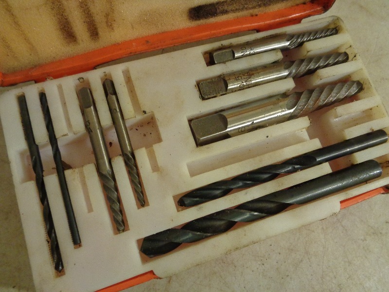lot 46 image: Easy Out EZ Extractor Set
