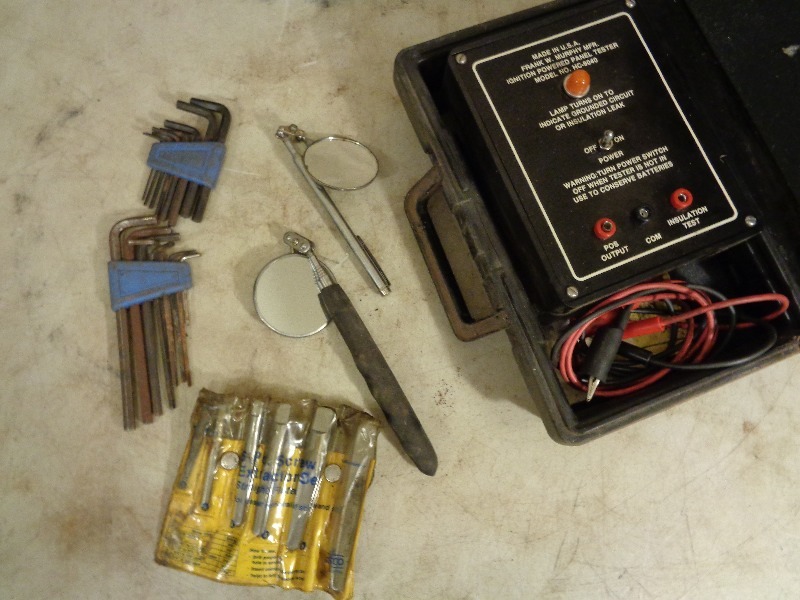 lot 51 image: Screw Extractors, Allen Wrenches, Specialty Tools